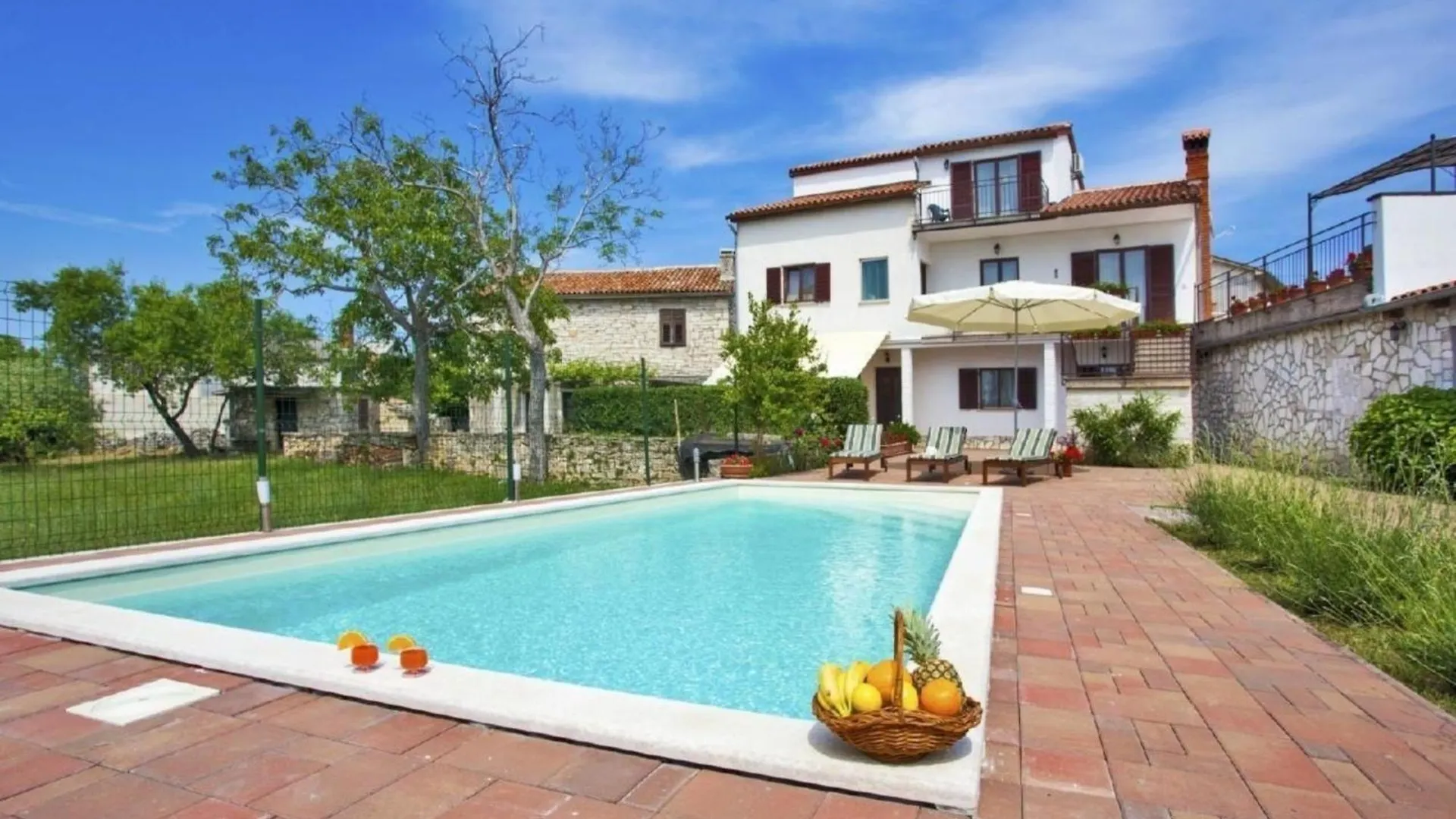 Ferienhaus Im Dorf Kujici Hreljici